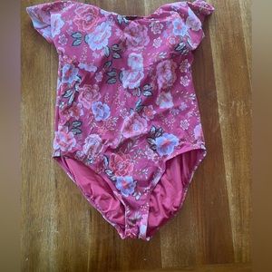 FLORAL HALTER-NECK SWIMSUIT